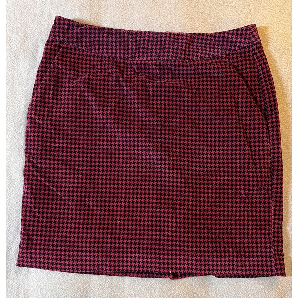 LL Bean Favorite Fit Skirt Womens 10 P Velvet Red Black Houndstooth Pencil Dark